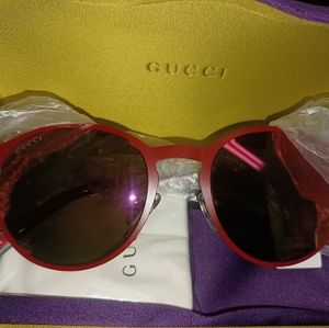 Designer Sunglasses -Gucci